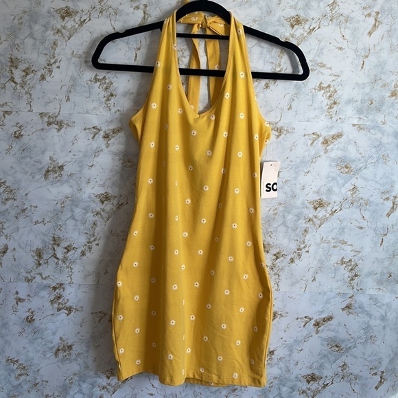 SO Halter Flower Dress l SIZE S - Picture 2 of 7
